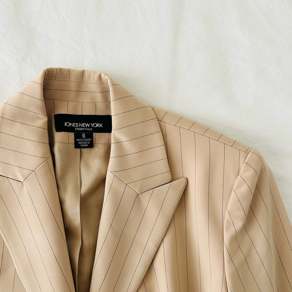 Jones New York Golden Camel Blazer - Picture 3 of 5